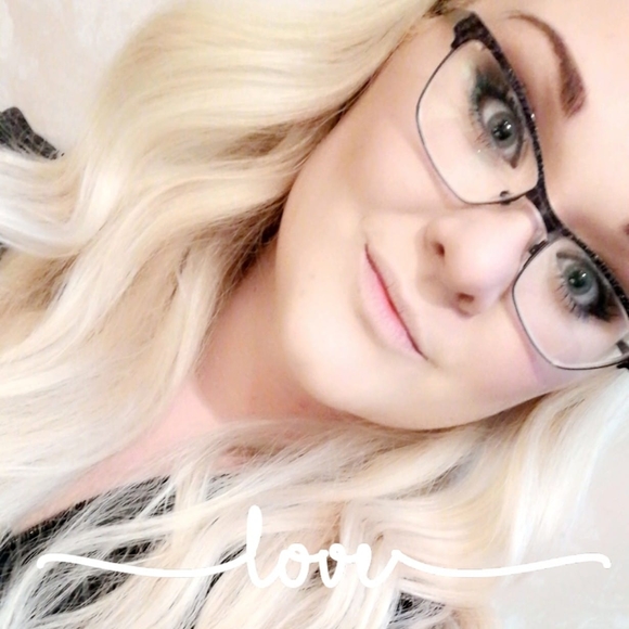 Meet your Posher, Kato - Picture 1 of 1